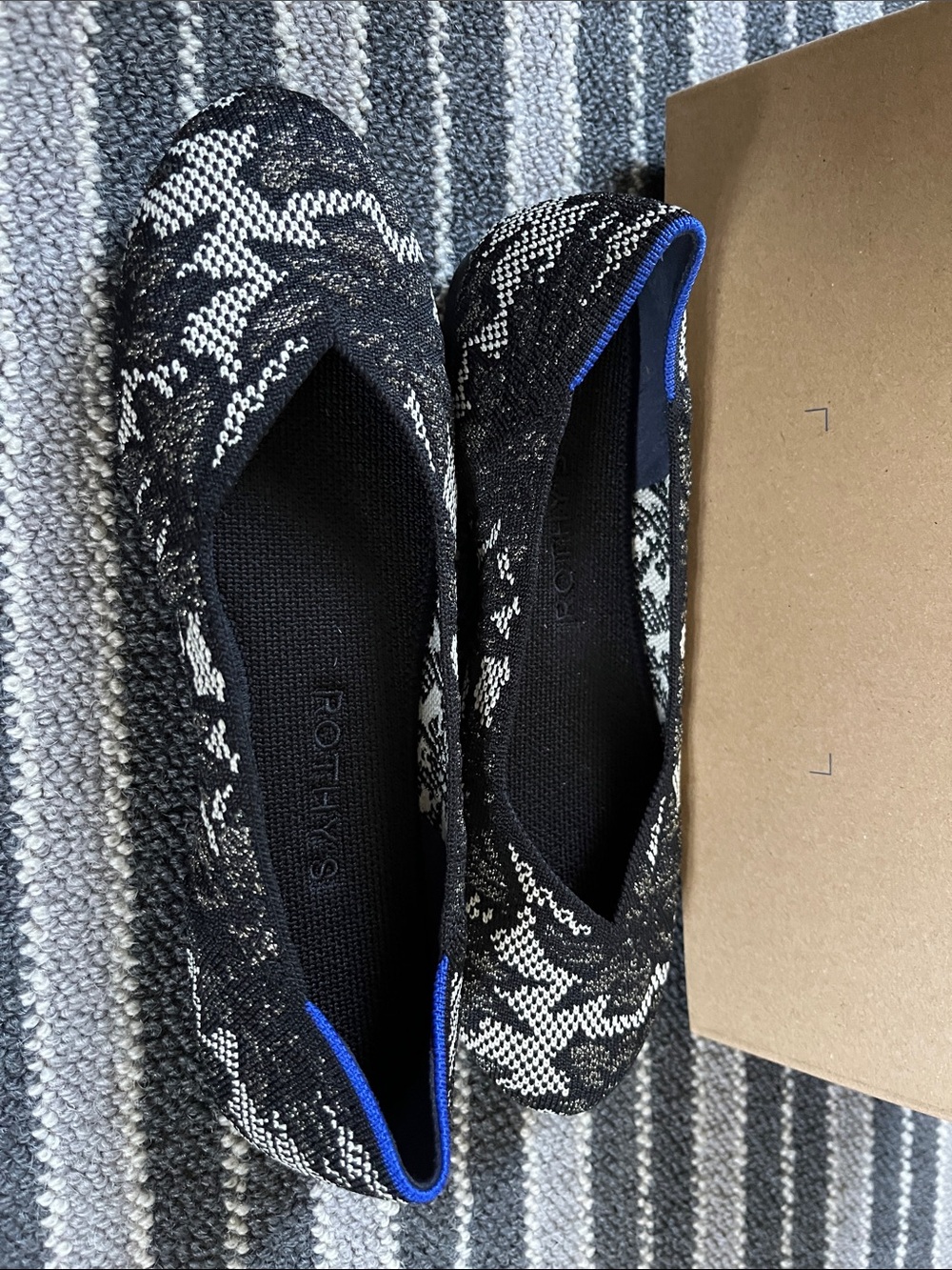 Rothy's Black and White Knit Slip-On Flats with Blue Trim size 6.5